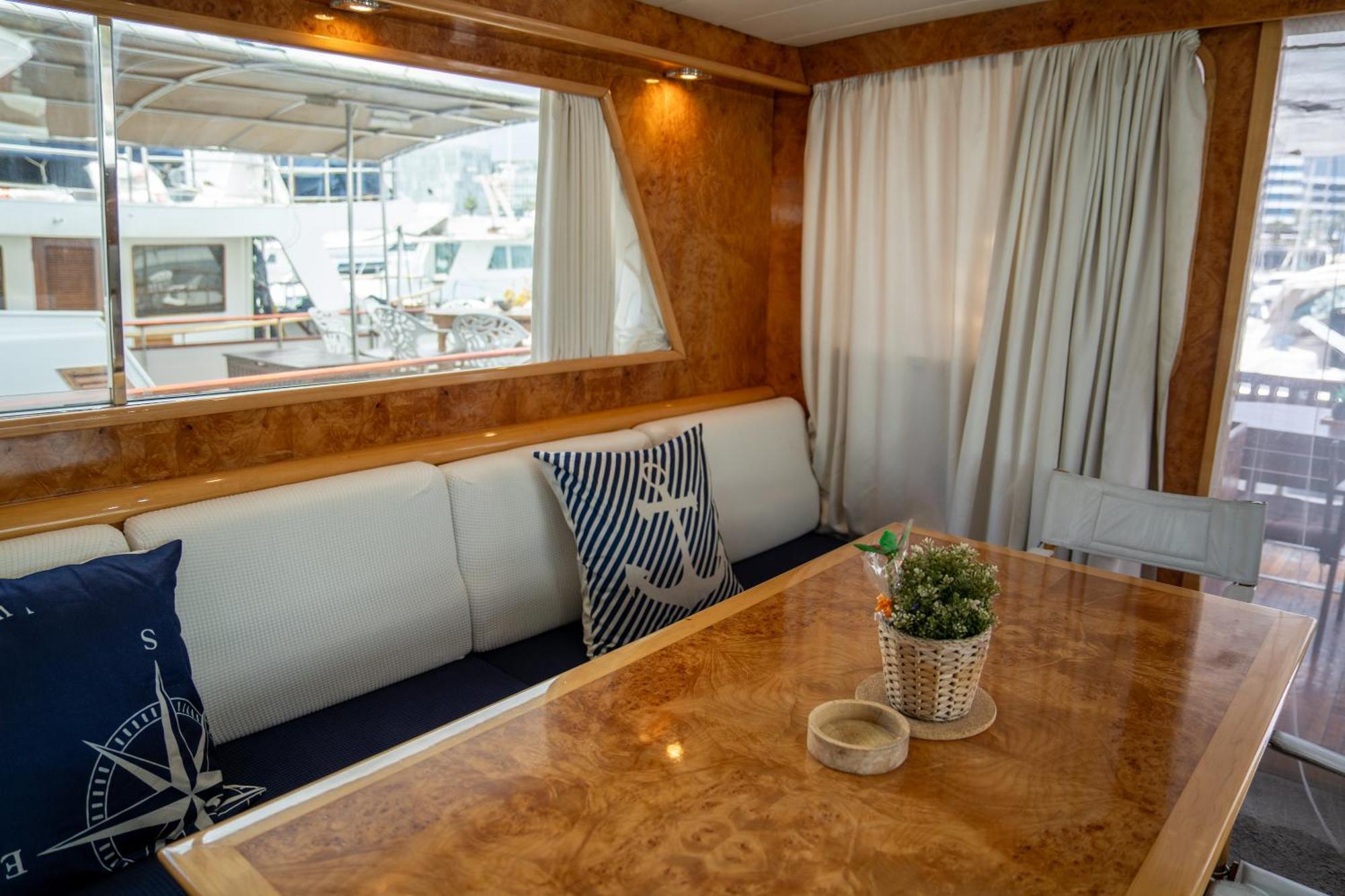 Aloha Boat Barcelona